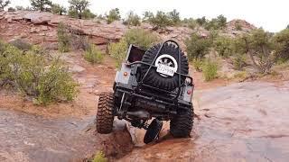 Mahindra Roxor on the Flat Iron Mesa Trail (Moab Utah) Watch till the end!