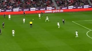 Philipp Lahm (as a defensive midfielder) Vs Leverkusen (05.10.13) 1. half