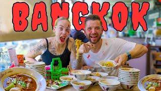 BANGKOK NOODLE SOUP CHALLENGE  Halloween Special! (Victory Monument)