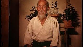 Aikido performance by Morihei Ueshiba in 1960 合気道