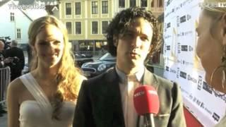 Ylvis - Vegard and his wife on the red carpet 12052012 (Eng.subs)