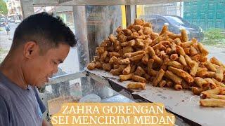 20 Tahun Jualan Gorengan , Kue Bohongnya Bikin Pelanggan Datang Terus! | Zahra Gorengan