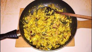 Scrambled eggs with bacon and mushrooms - video recipe!