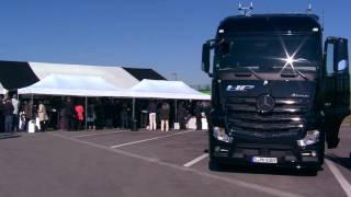 Weltpremiere Daimler Trucks - Eröffnung Florian Martens// Mercedes-Fans.de