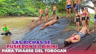 Que divertido! Las bichas se pusieron el bikini para disfrutar de este tobogán que hicimos en el río