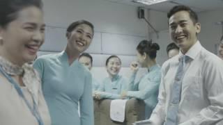 Một ngày làm tiếp viên của Vietnam Airlines | Phóng sự | 2016