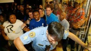 David Duke Debate | Student Protesters Pepper Sprayed