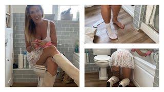 Cleaning The Bathroom - Clean With Me Scrubbing and Wiping - Housewife Chores