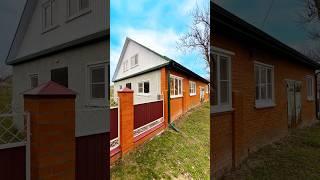 Уголок счастья с плодовым садом: домик с видом на реку и рощицу