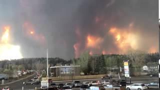 Terrifying timelapse of Fort McMurray wildfire