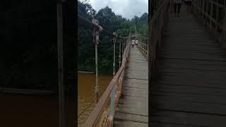 satu satunya jembatan penghubung kampung long apari,#mahakam ulu kaltim# perbatasan