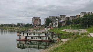 四川旅游偶遇风景如画小镇，依山傍水房价不高，太适合养老了