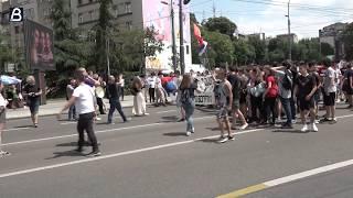 Students of the final grade of elementary school have walked to the residence of President of Serbia