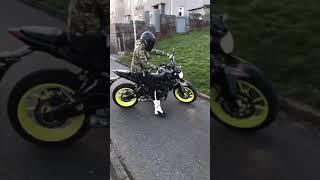 Yamaha MT07 night flou - Austin racing exhaust