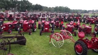 Oldtimershow Losser 2015 – IHC with tractorclub Nordhorn