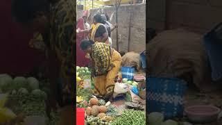 Fighting in karnataka vegetable market