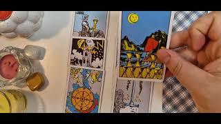 PATRATUL AMOROS!  Dorește sa fiți împreună o relație ?  CE VREA ? | TAROT  