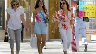 SUMMER TRENDS IN THE OF JULY 2023, IDEAS TO DRESS IN SUMMER , STREET STYLE VIENNA, FASHION STREET,