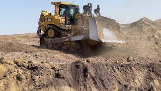 Caterpillar D9T Bulldozer In Action