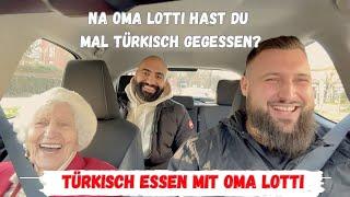 Oma Lotti besucht das erste mal ein türkisches Restaurant