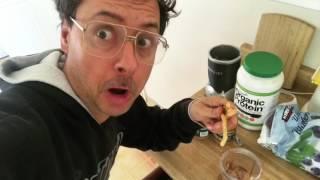 craig ten second tips: how to make a healthy shake