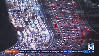 Thanksgiving travel rush hits SoCal