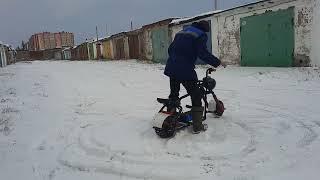 КРУТОЙ Минибайк, скутер, электромотор. Покатались по снегу.