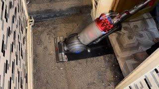 Dyson DC55 Total Clean vacuum cleaner - Performance Testing [Part 1 - Hallway & Stair cleaning]