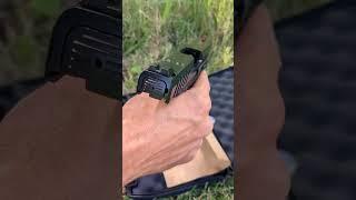 Beretta APX A1 Full Size. Unboxing and first shots.