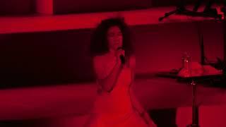 Solange - Bad Girls w/ Dev Hynes - Live @ The Hollywood Bowl 9-24-17 in HD