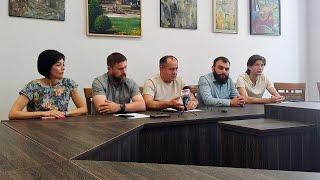 Міський голова Коломиї Богдан Станіславський зібрав журналістів на брифінг