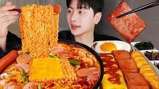 Korean Army Soup budaejjigae with chunky sausage and noodles! Mukbang asmr