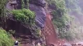 카메라에 포착된 소름끼치는 산사태와 붕괴 영상 Creepy landslide and collapse scene videos-China (insensitivity to safety)