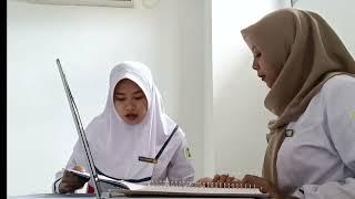 21.Inas Fadia Yumna(Doctor) & 22.Devina Chairunnisa Ramadhani(Coder)