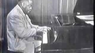 Art Tatum -- Yesterdays