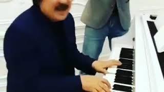 Казахстанский композитор прогоняет коронавирус песней
