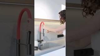 Смеситель для кухни с гибким изливом и краном для питьевой воды #смеситель #дизайнкухни
