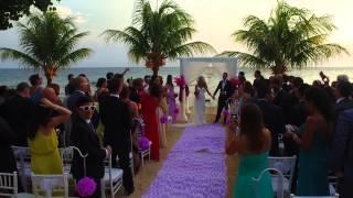 TROPICAL DRONE WEDDING: MJ & RENE