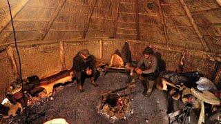 Medieval Camp - First Night in the Celtic Roundhouse: Bushcraft Project (PART 10)