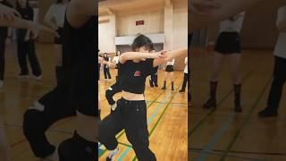 She went too hard until her t-shirt coming undone #artbeat #hyerim #dancebattle #shorts