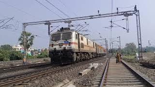 15th glorious years of cimmercial serviceHWH TO SMVT 12245️DURONTO EXPRESS️with 37060 TATAWAP7