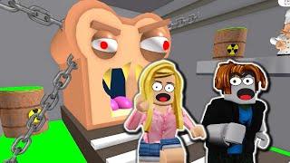 Roblox BRO and SIS!! *Escape the EVIL Bakery!!*