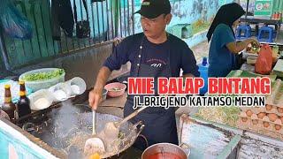 MIE BALAP SEAFOOD BINTANG, JL. BRIGJEND KATAMSO MEDAN / Masaknya Cepat, Ada Nasi Gorengnya.