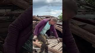 ДЕМОНТАЖ СТАРОЙ КРЫШИ #стройка #крышадома #демонтаж #деловой