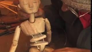 Bruno Descaves making a marionette