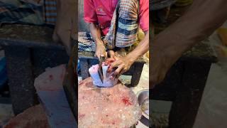 Fast Catla Carp Fish Cutting Skills In Bangladesh Fish Market By Expert Cutter #shorts