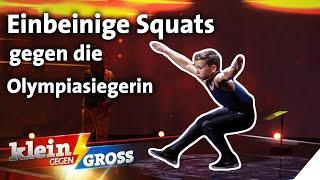 Squats-Challenge: Zwingt Elyas die Olympiasiegerin Laura Dahlmeier in die Knie? | Klein gegen Groß