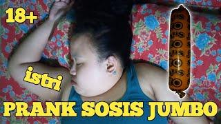 PRANK MASUKIN SOSIS KE MULUT ISTRI #prank #prankindonesia #prankistri #sosisjumbo #prank #pranksuami