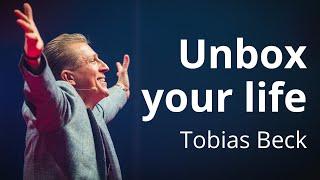 Unbox your life | Tobias Beck