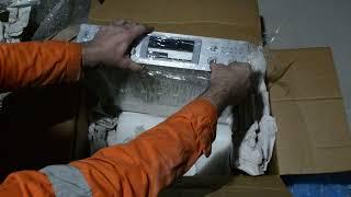 Приехал усилитель AKAI AM-U04, небольшая распаковка. Особенности этого усилителя и внешний вид.